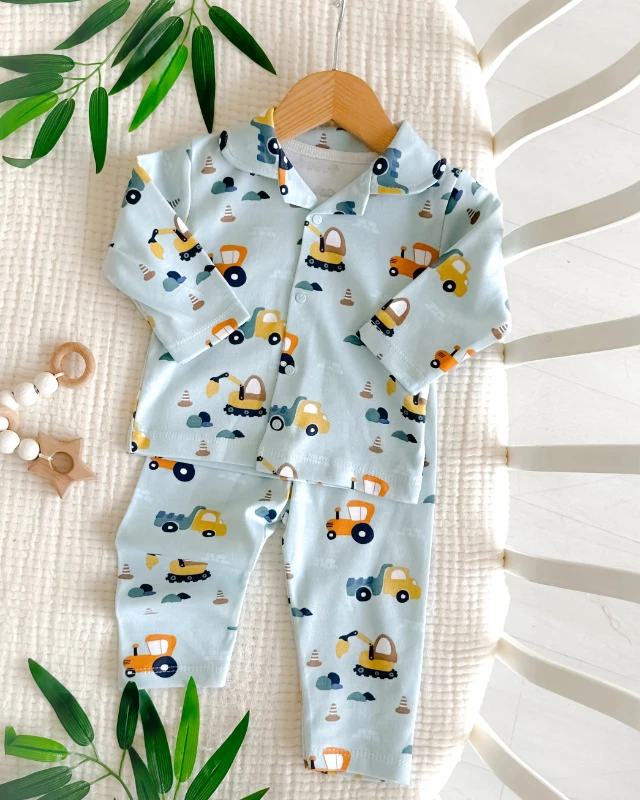 İş makinaları desen önden çıtçıtlı mevsimlik 2 parça bebe pijama takım 